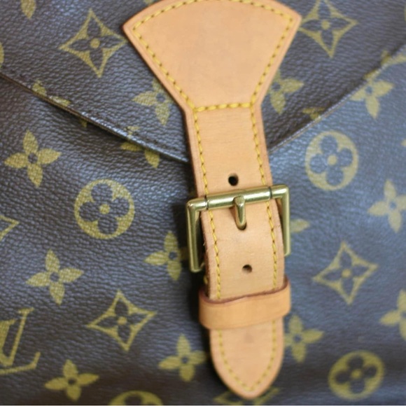 SOLD ‼️Authentic Louis Vuitton Montsouris GM - Picture 7 of 13